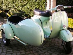 Vespa 150 C.Sid Car